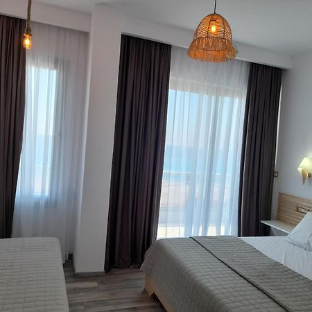 Anxhelos Hotel Himare Ngoại thất bức ảnh