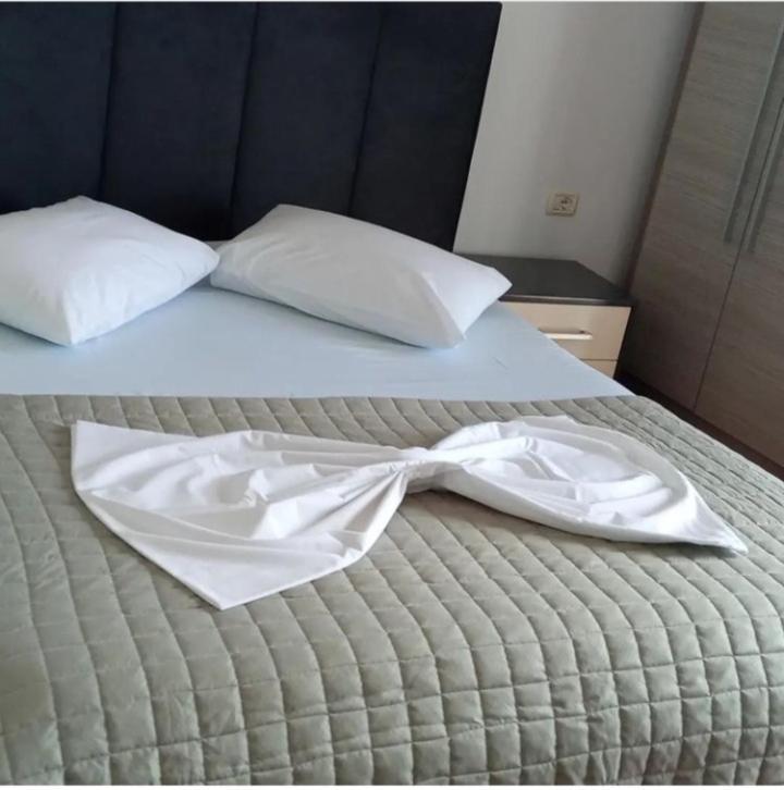 Anxhelos Hotel Himare Ngoại thất bức ảnh