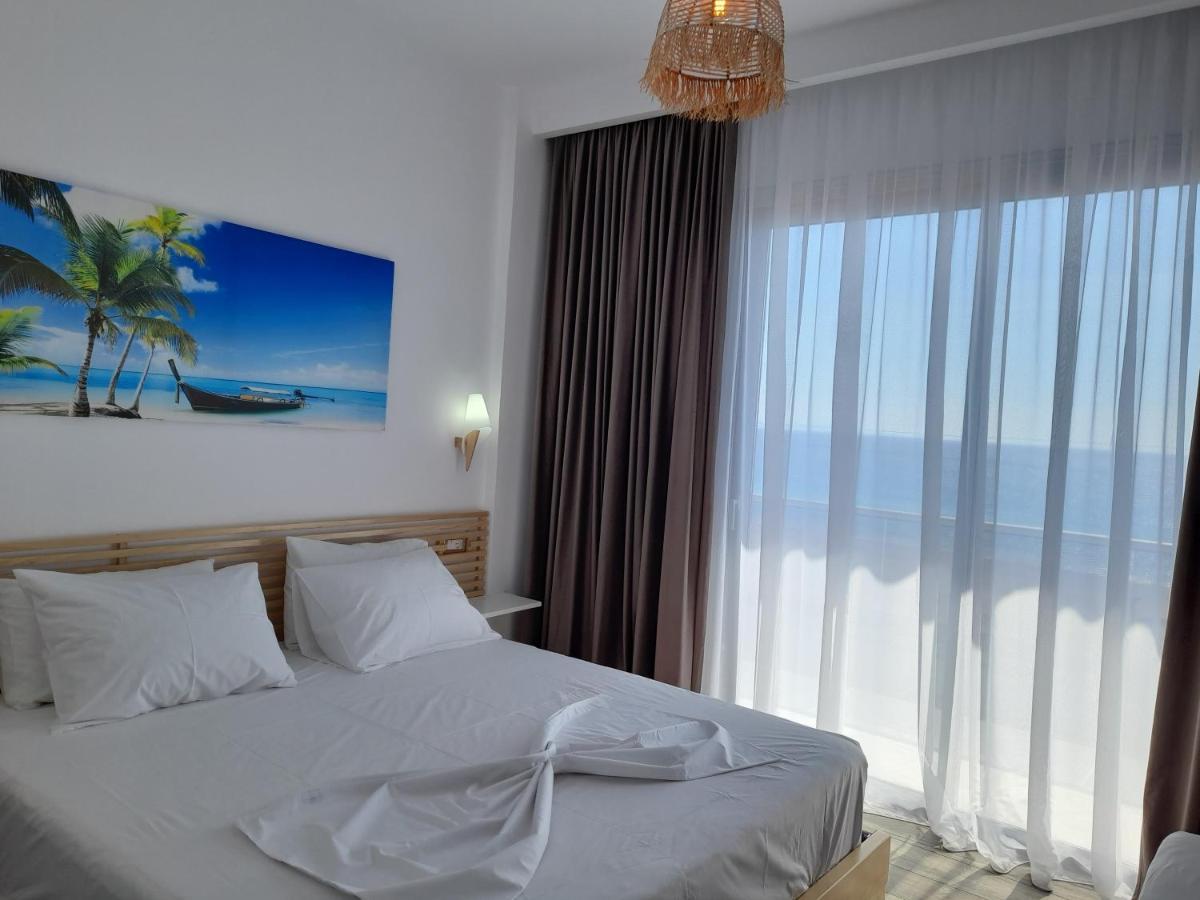 Anxhelos Hotel Himare Ngoại thất bức ảnh