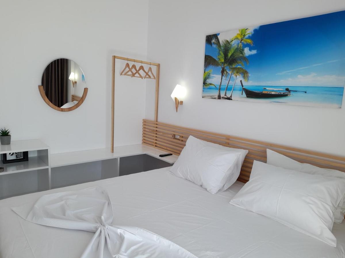 Anxhelos Hotel Himare Ngoại thất bức ảnh