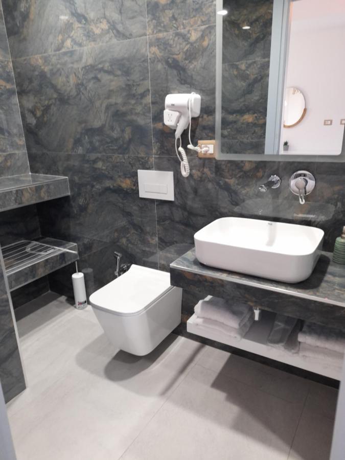 Anxhelos Hotel Himare Ngoại thất bức ảnh