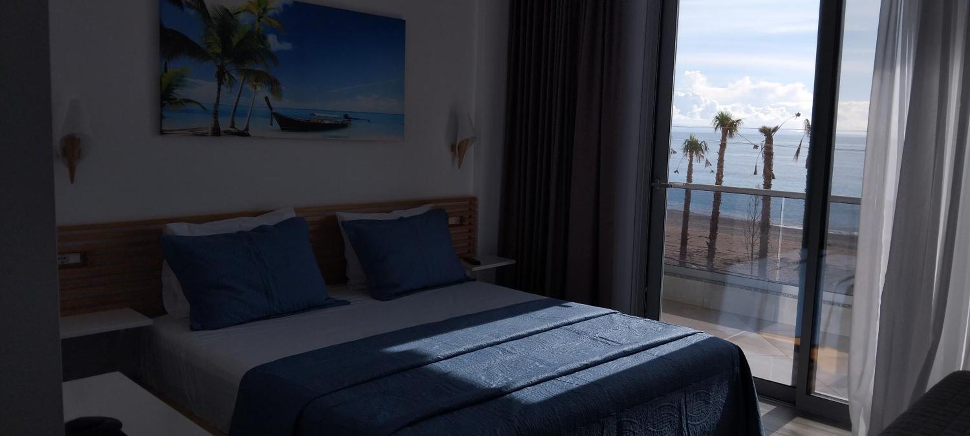 Anxhelos Hotel Himare Ngoại thất bức ảnh