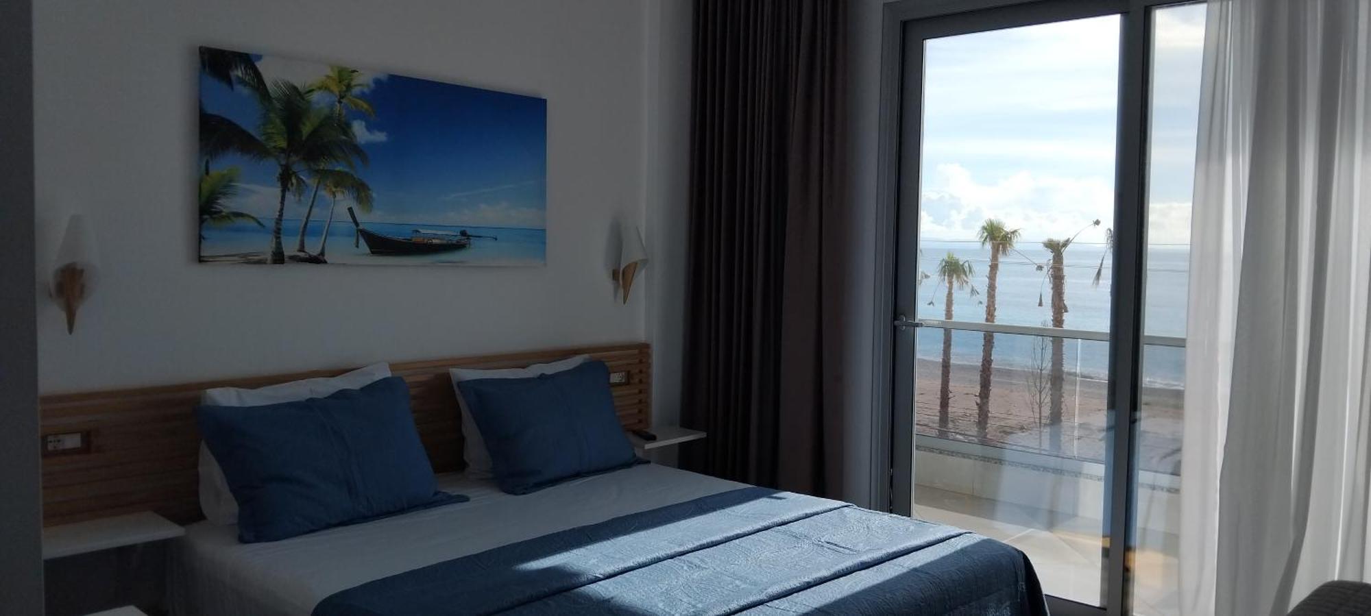 Anxhelos Hotel Himare Ngoại thất bức ảnh
