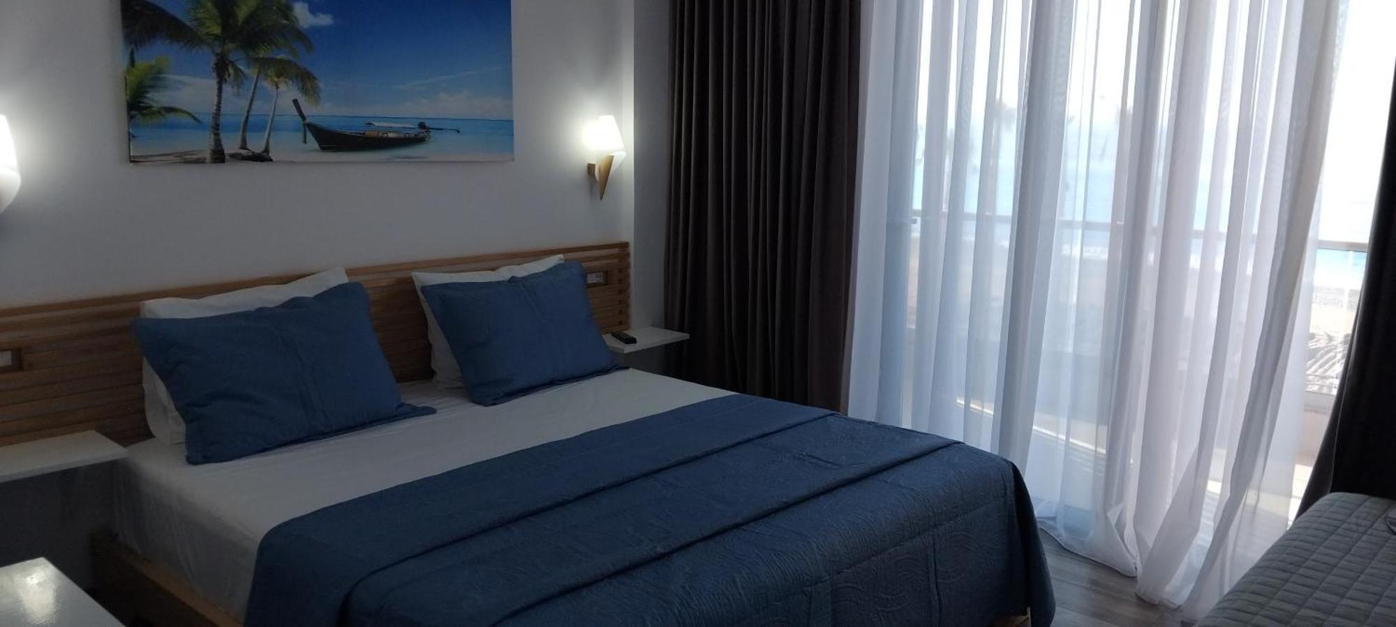 Anxhelos Hotel Himare Ngoại thất bức ảnh