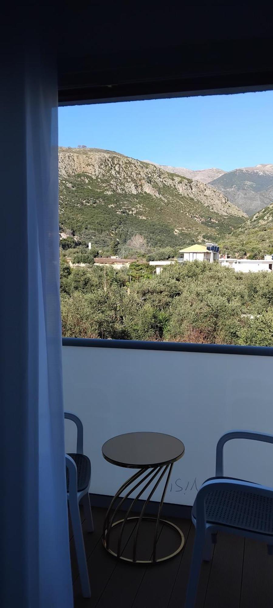 Anxhelos Hotel Himare Phòng bức ảnh